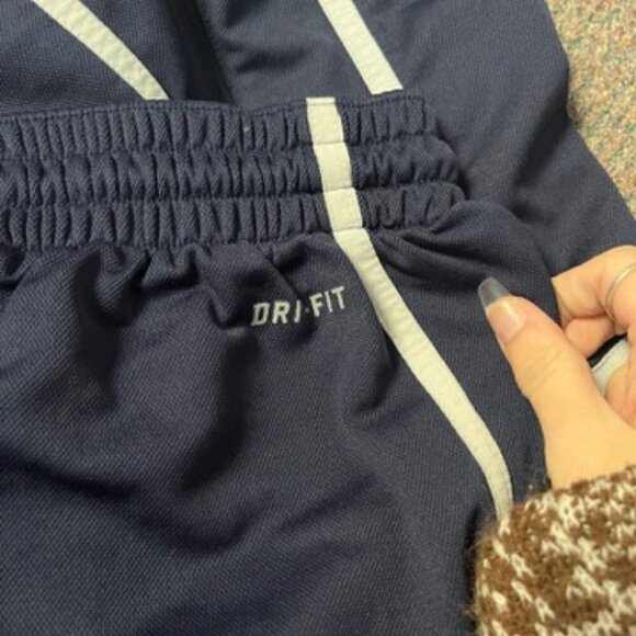 0324-04 Nike Dri-Fit Basketball Pants - Picture 4 of 5